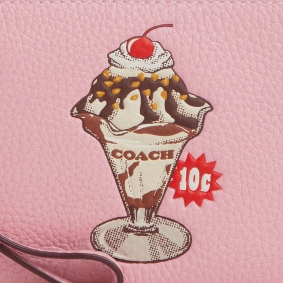 NWT COACH SUNDAE CORNER ZIP WRISTLET - Picture 3 of 4